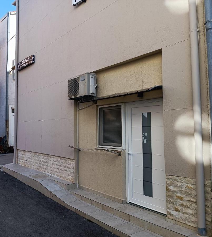 Apartments Vrime Biograd na Moru Kültér fotó